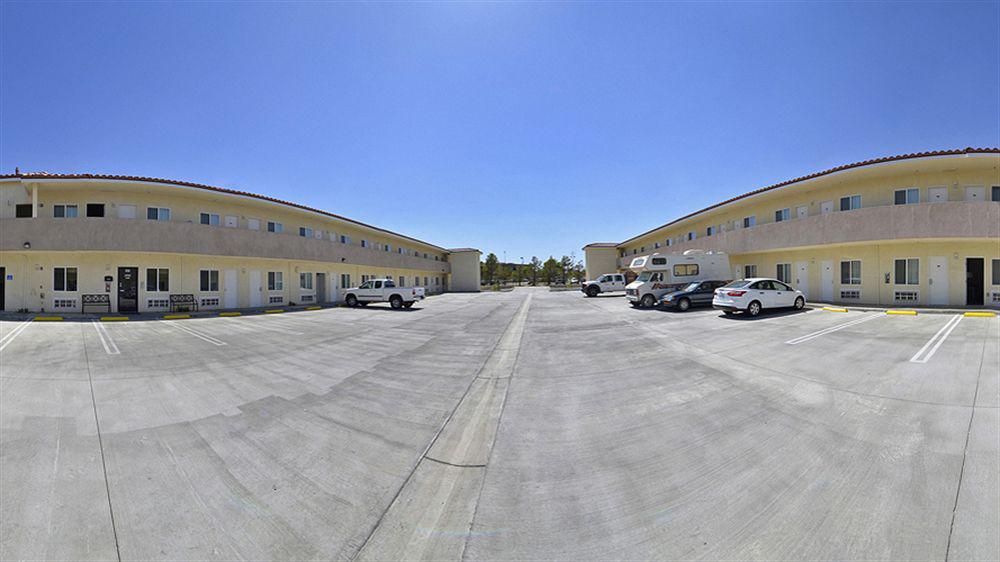 Motel Baymont By Wyndham Ridgecrest Extérieur photo