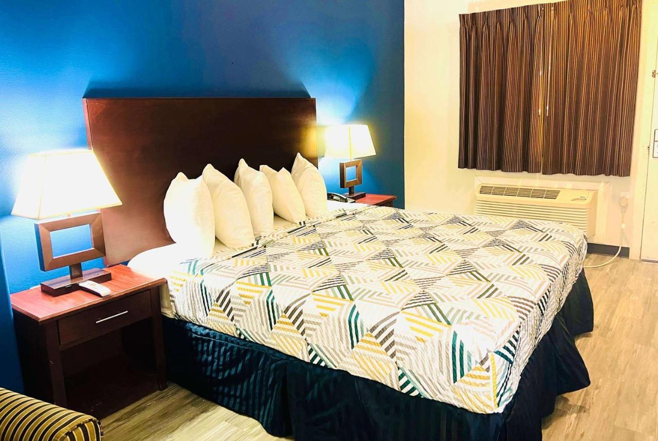 Motel Baymont By Wyndham Ridgecrest Extérieur photo