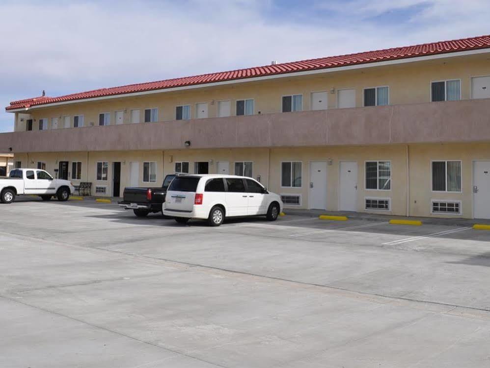 Motel Baymont By Wyndham Ridgecrest Extérieur photo
